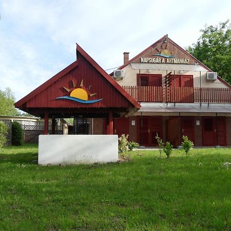 Napsugar Apartman Боя Екстер'єр фото