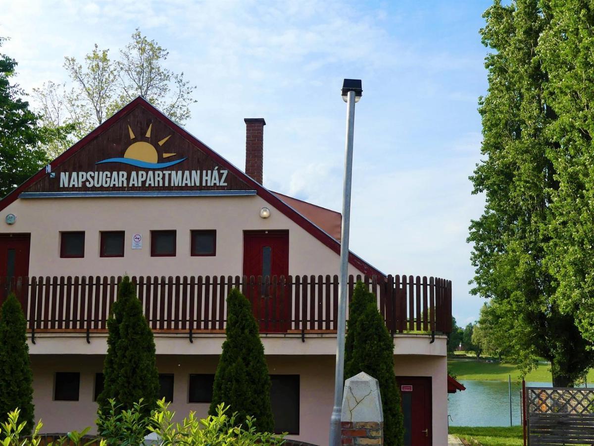 Napsugar Apartman Боя Екстер'єр фото