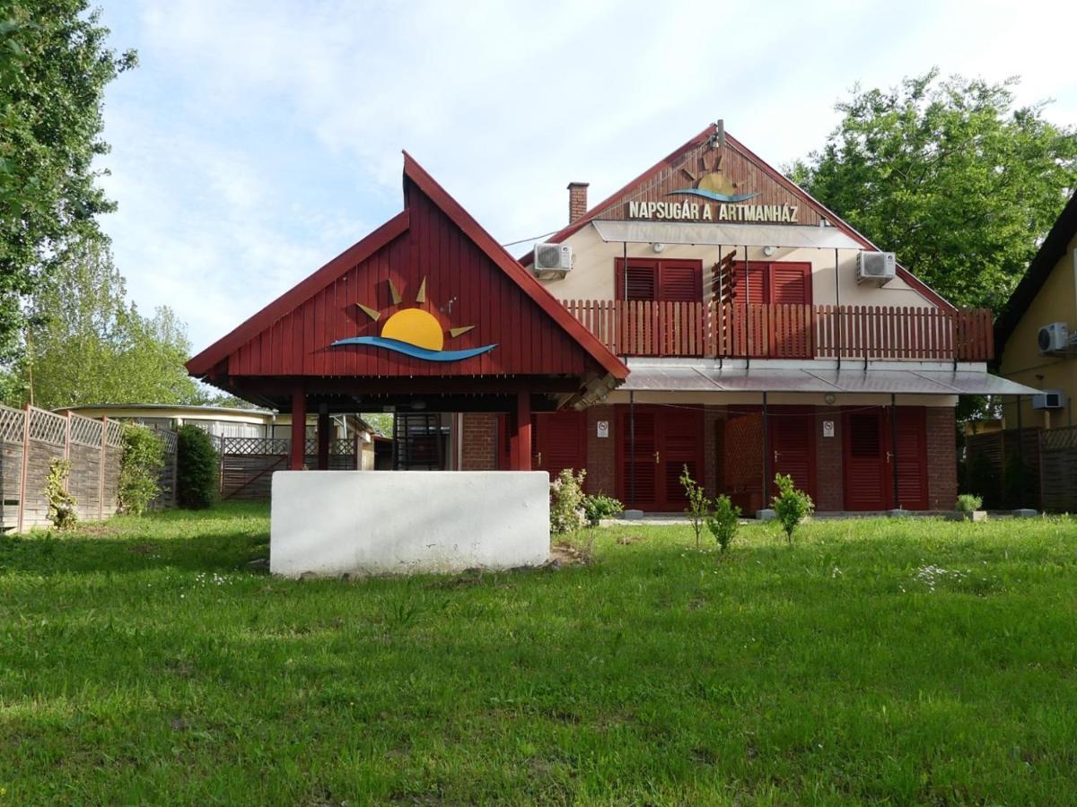 Napsugar Apartman Боя Екстер'єр фото
